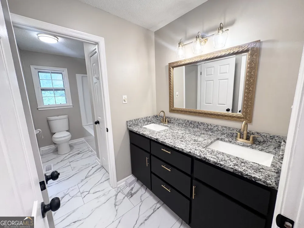 304 Pinewood DR Dublin, GA 31021