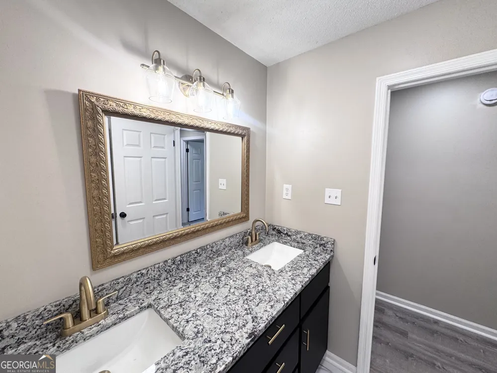 304 Pinewood DR Dublin, GA 31021