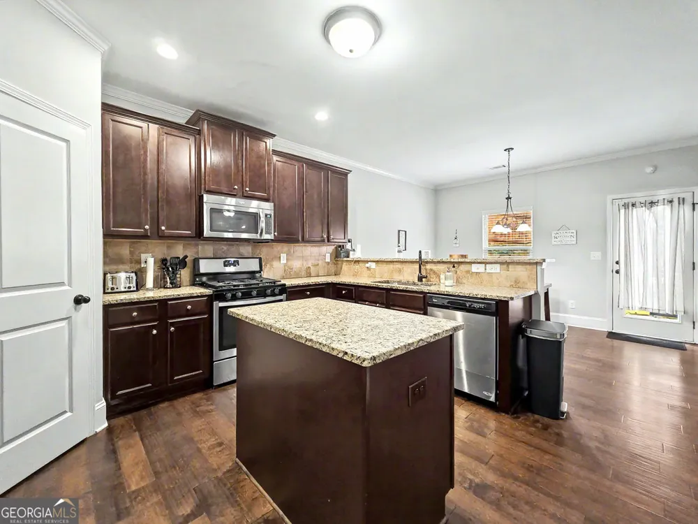 2015 Chapel Estates LN Dacula, GA 30019