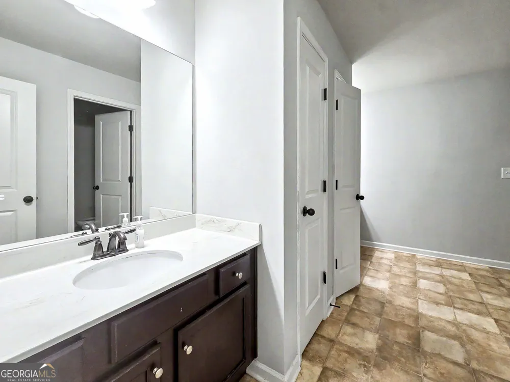 2015 Chapel Estates LN Dacula, GA 30019
