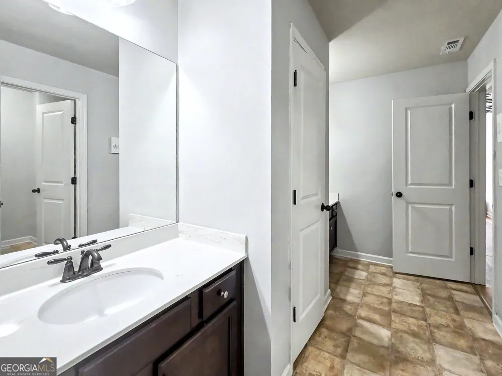2015 Chapel Estates LN Dacula, GA 30019