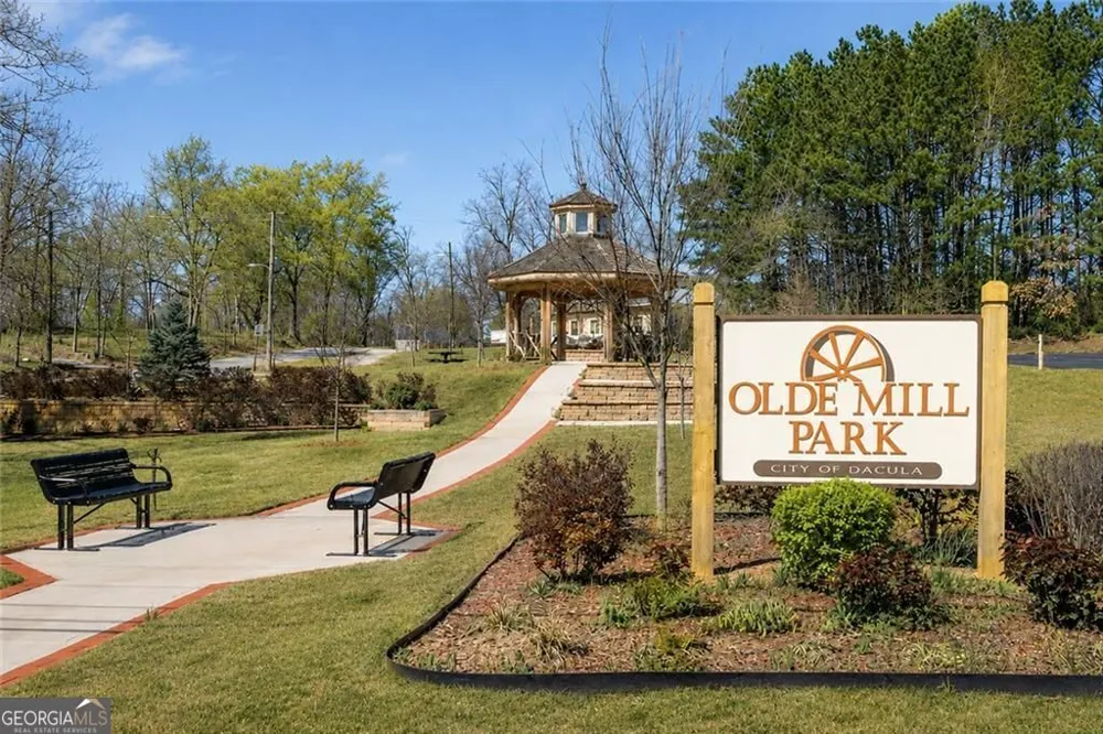 2015 Chapel Estates LN Dacula, GA 30019
