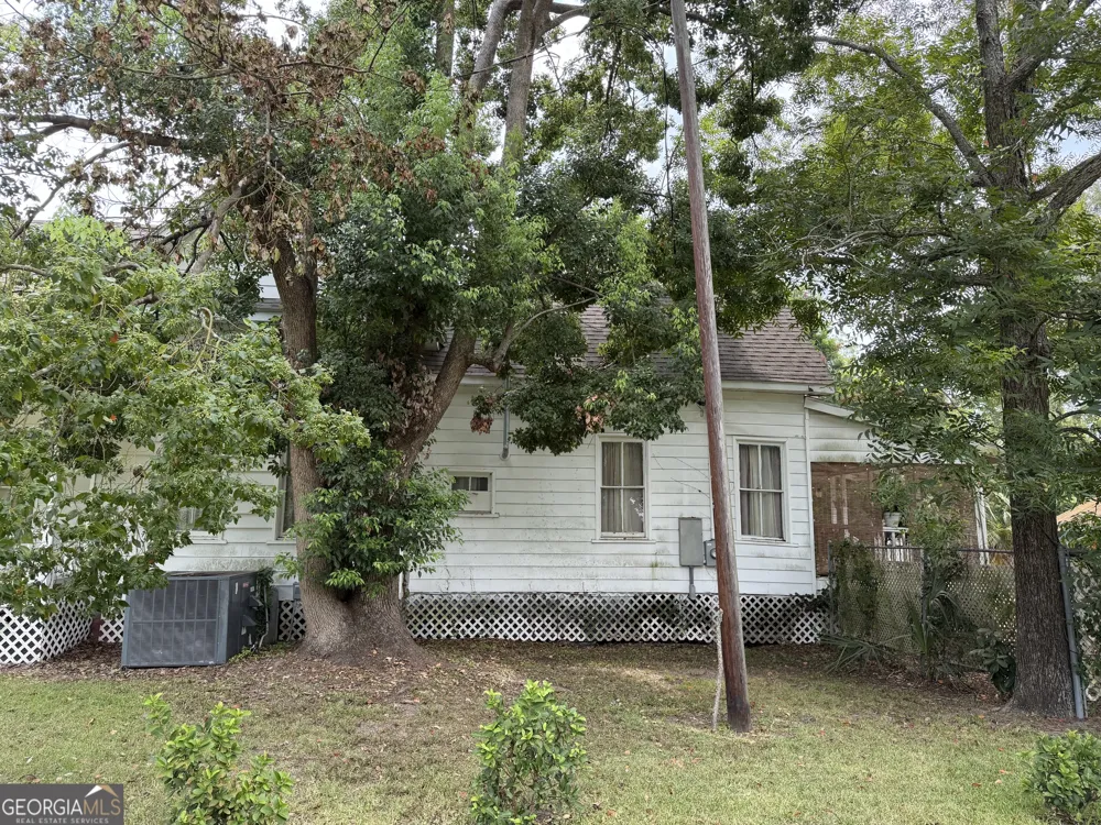 506 River ST Valdosta, GA 31601