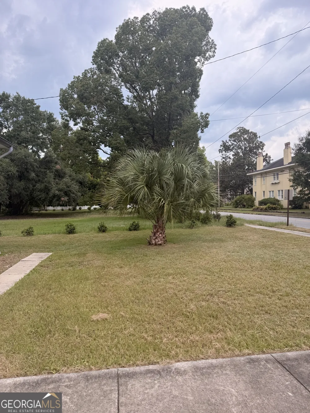 506 River ST Valdosta, GA 31601