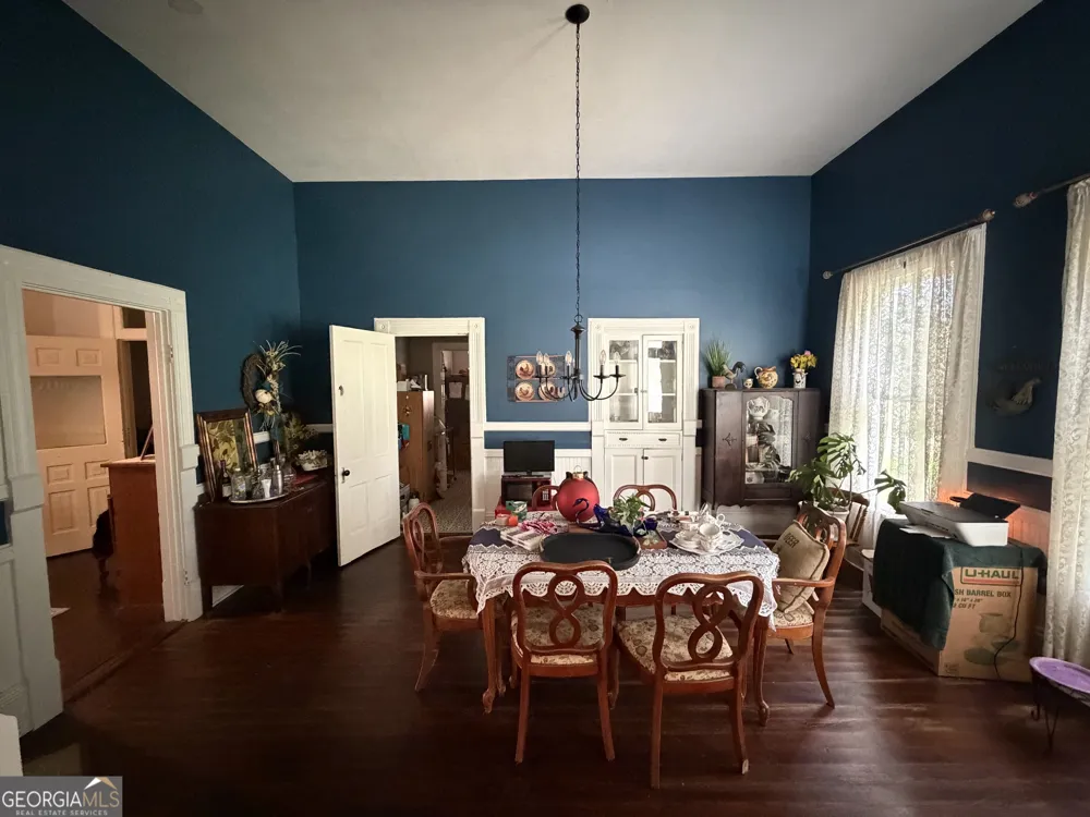 506 River ST Valdosta, GA 31601
