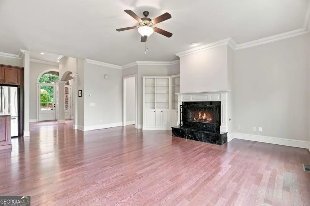 312 Twin Peaks LOOP Canton, GA 30114