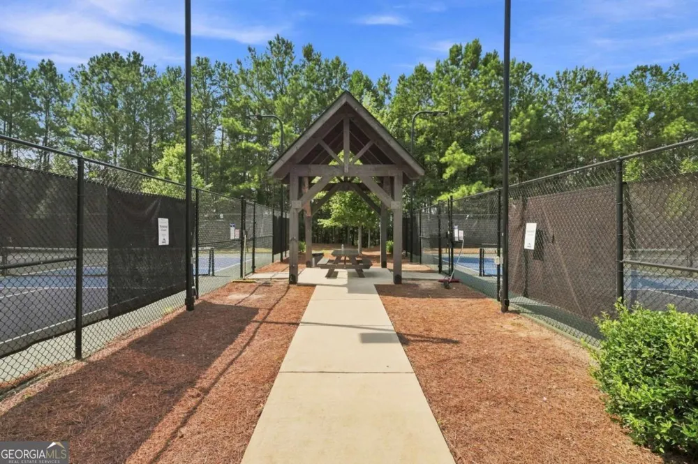 312 Twin Peaks LOOP Canton, GA 30114