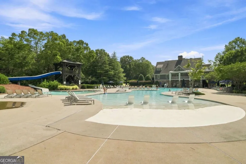 312 Twin Peaks LOOP Canton, GA 30114