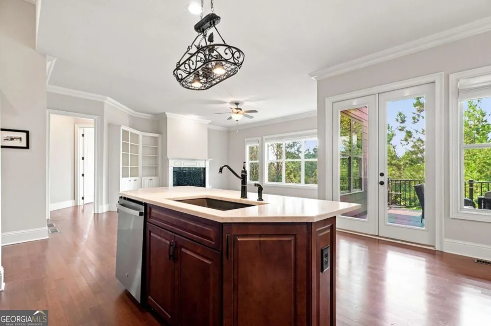 312 Twin Peaks LOOP Canton, GA 30114