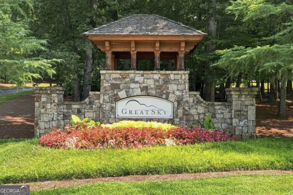 312 Twin Peaks LOOP Canton, GA 30114