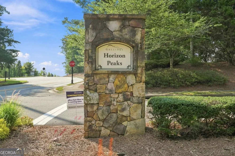 312 Twin Peaks LOOP Canton, GA 30114