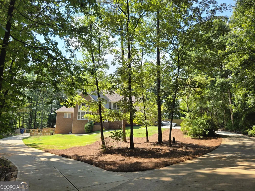 2453 Lost Valley TRL SE Conyers, GA 30094