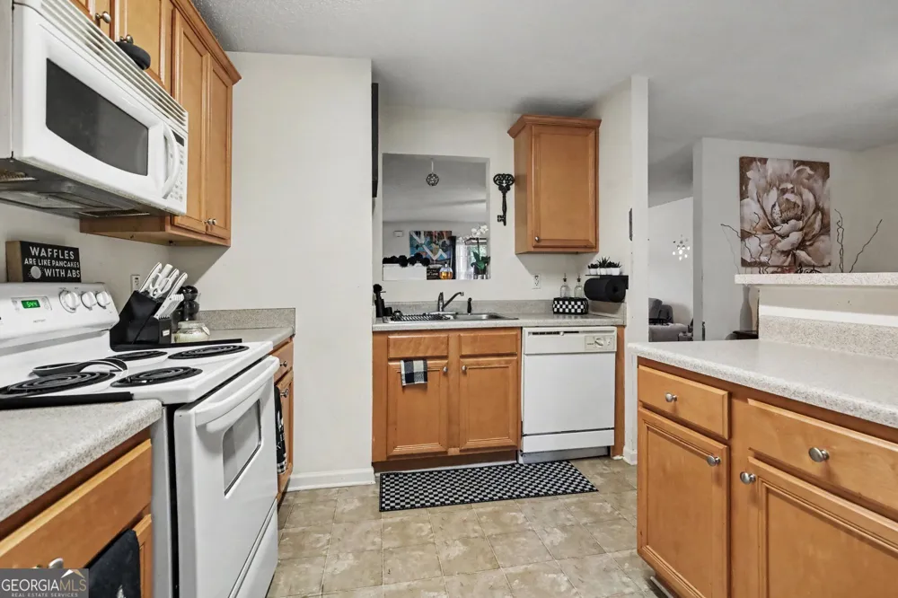1763 Fielding WAY Hampton, GA 30228