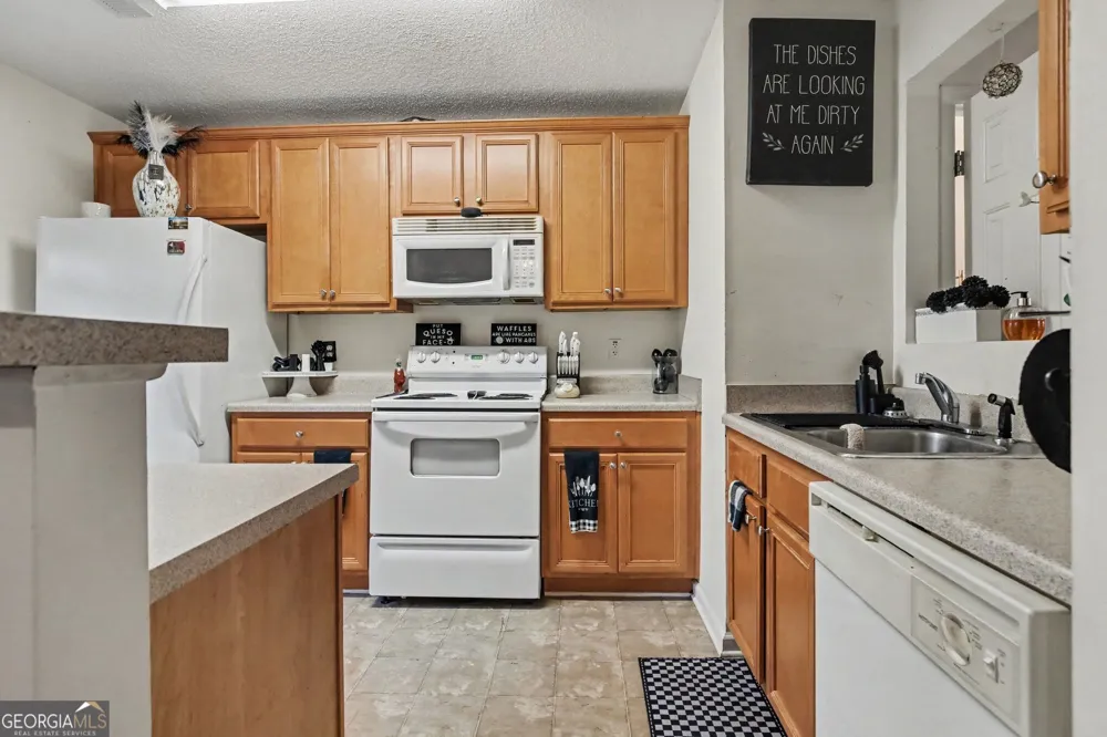 1763 Fielding WAY Hampton, GA 30228