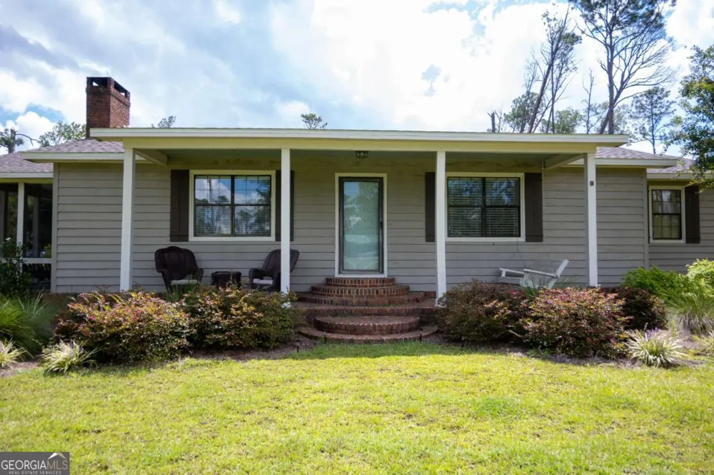 371 Burketts Ferry RD Hazlehurst, GA 31539