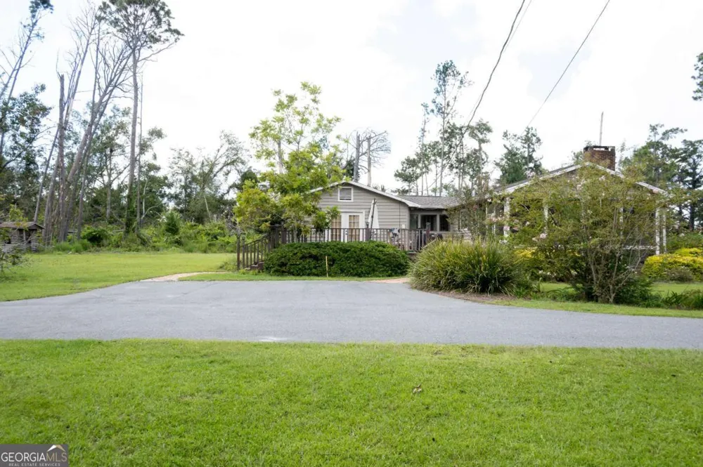 371 Burketts Ferry RD Hazlehurst, GA 31539