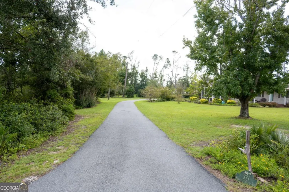 371 Burketts Ferry RD Hazlehurst, GA 31539