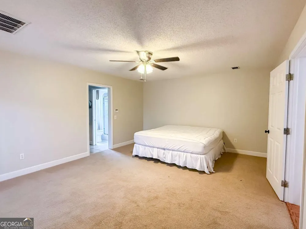 371 Burketts Ferry RD Hazlehurst, GA 31539
