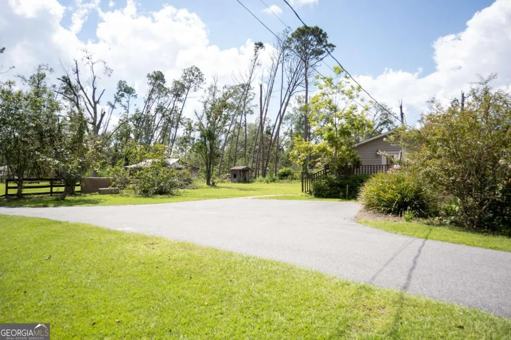 371 Burketts Ferry RD Hazlehurst, GA 31539