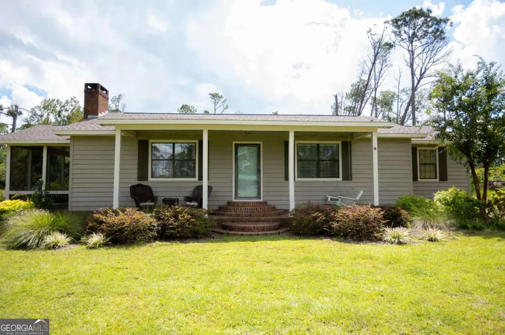 371 Burketts Ferry RD Hazlehurst, GA 31539
