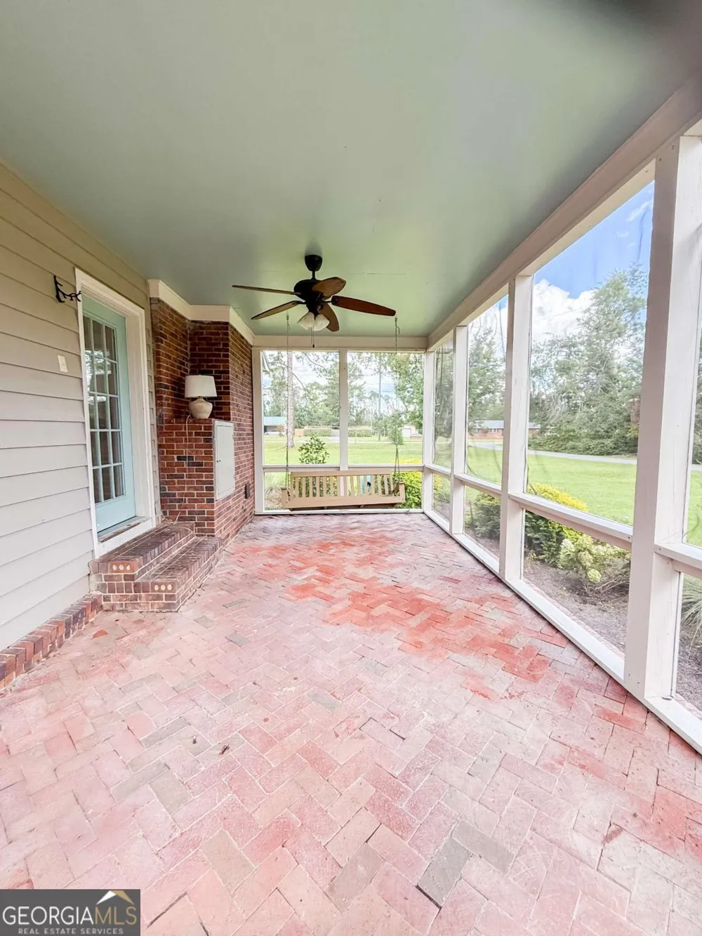 371 Burketts Ferry RD Hazlehurst, GA 31539