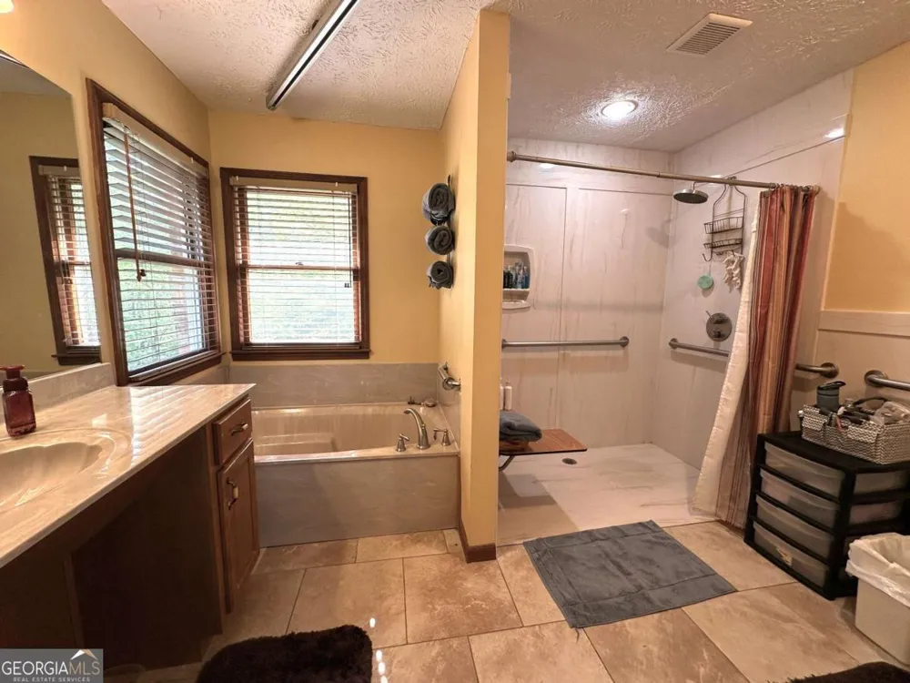 450 Lucas RD SW Cartersville, GA 30120