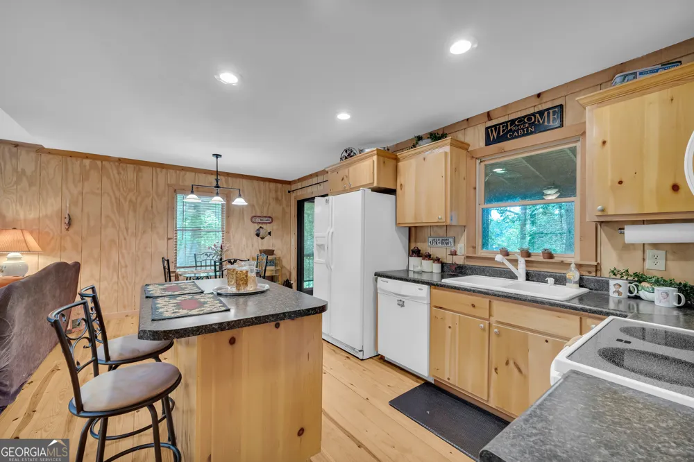 148 Lakeside Hills RD Martin, GA 30557