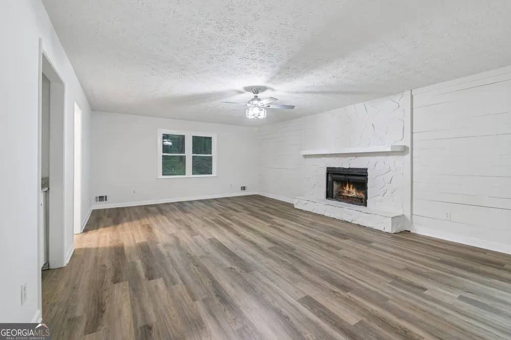 330 Benjamin CIR Fayetteville, GA 30214