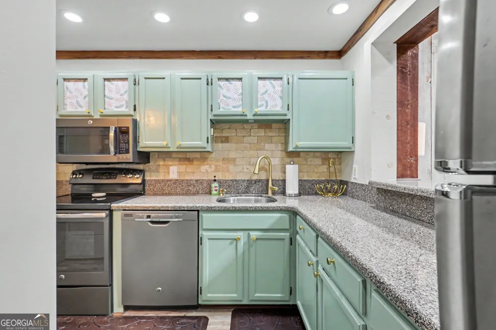 251 Shakespeare DR Clayton, GA 30525