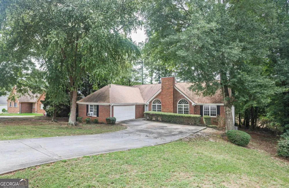 1404 Glenfield DR Lawrenceville, GA 30043