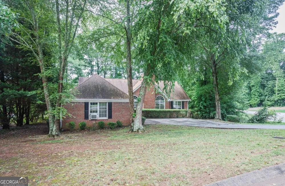 1404 Glenfield DR Lawrenceville, GA 30043