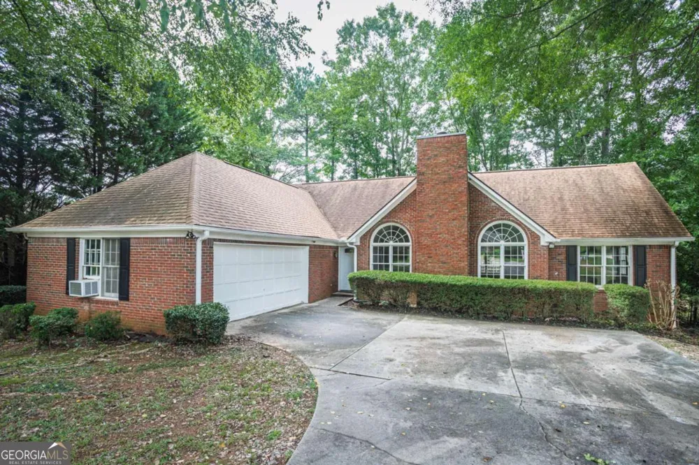 1404 Glenfield DR Lawrenceville, GA 30043