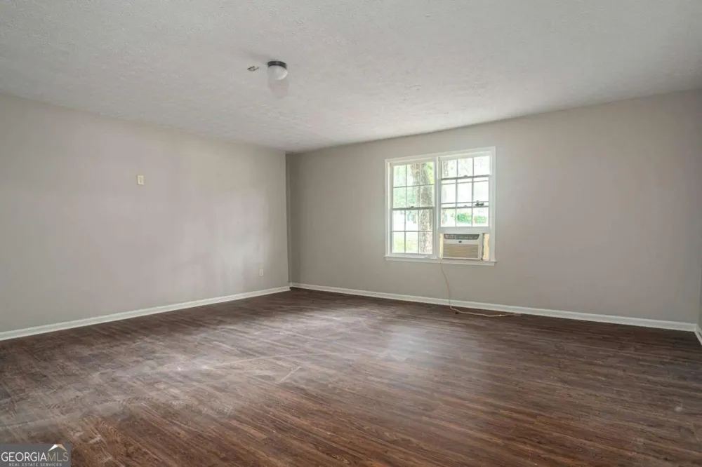 1404 Glenfield DR Lawrenceville, GA 30043