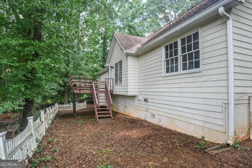 1404 Glenfield DR Lawrenceville, GA 30043