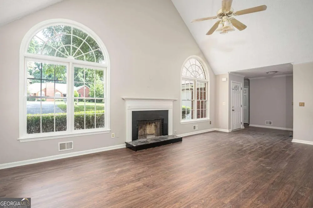 1404 Glenfield DR Lawrenceville, GA 30043