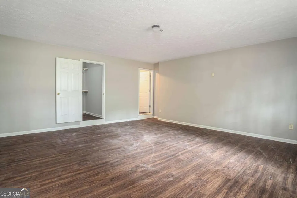 1404 Glenfield DR Lawrenceville, GA 30043
