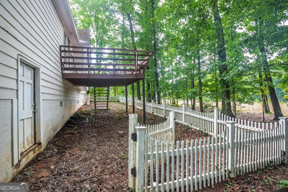 1404 Glenfield DR Lawrenceville, GA 30043