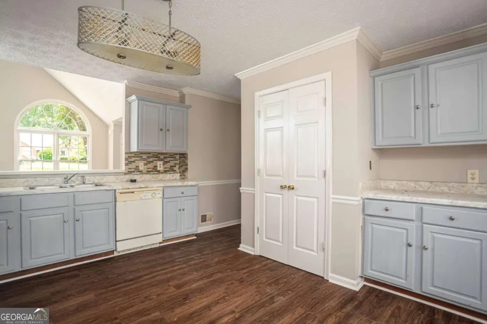 1404 Glenfield DR Lawrenceville, GA 30043