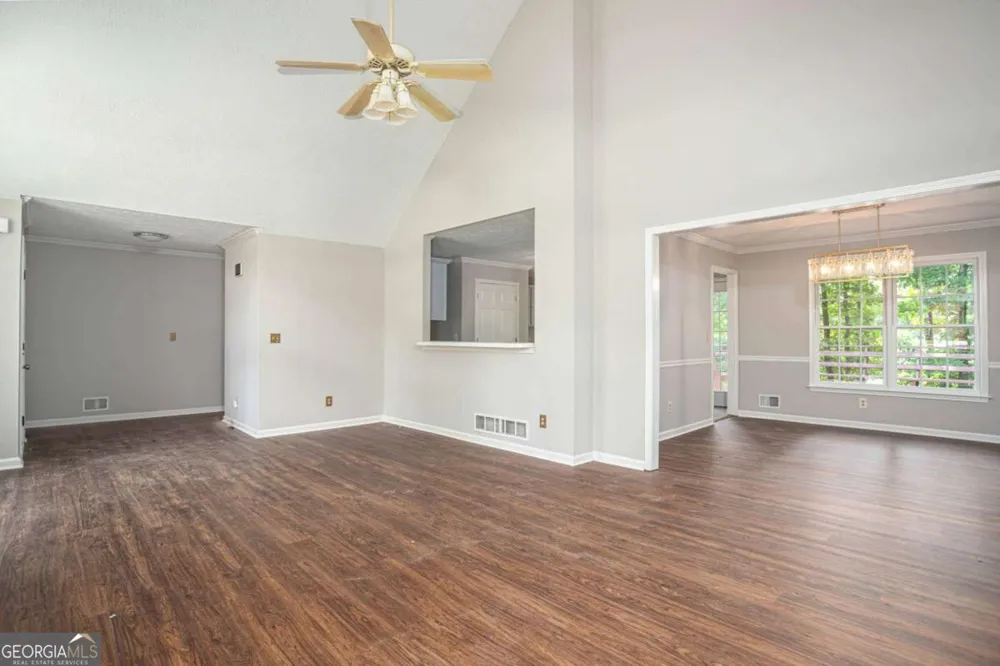 1404 Glenfield DR Lawrenceville, GA 30043