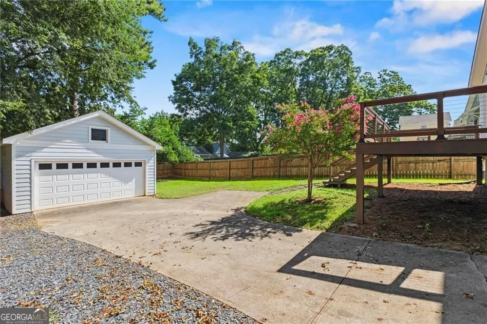 1355 Mercer AVE East Point, GA 30344