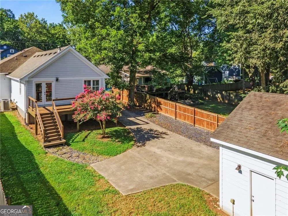 1355 Mercer AVE East Point, GA 30344