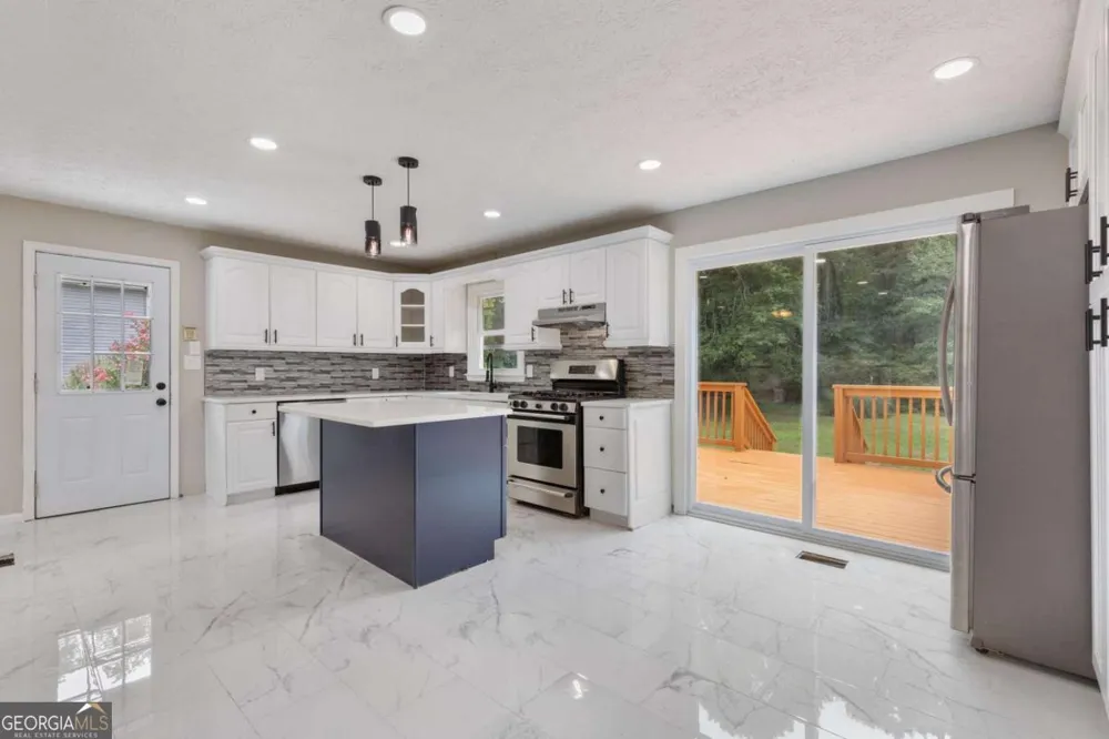 2531 Falcon Ridge DR Grayson, GA 30017