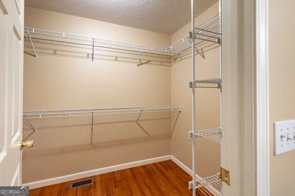 7 Spring RD Blairsville, GA 30512