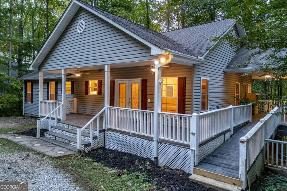 7 Spring RD Blairsville, GA 30512