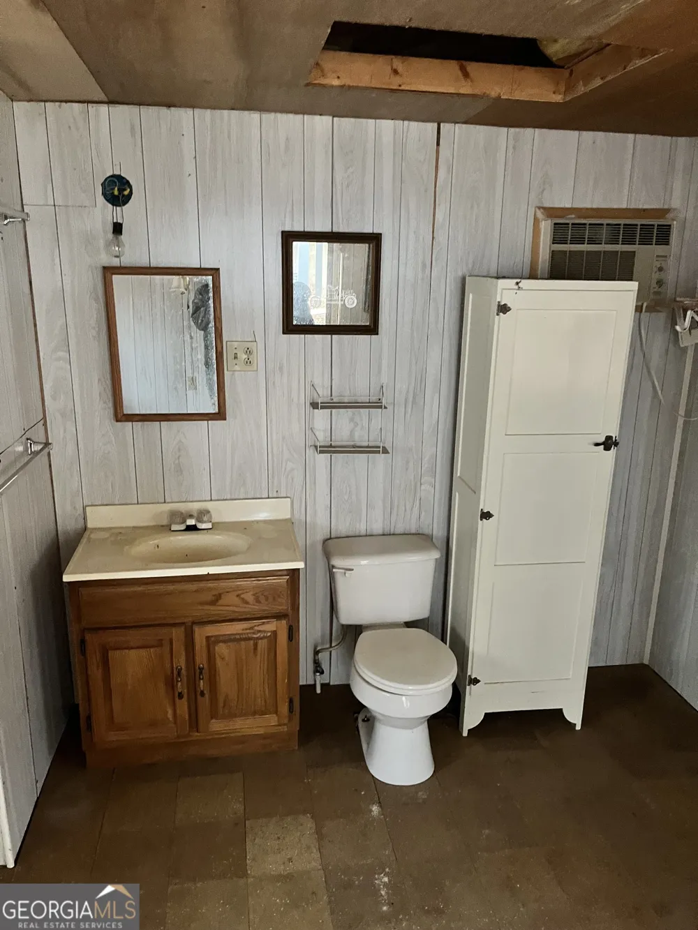 7 Spring RD Blairsville, GA 30512