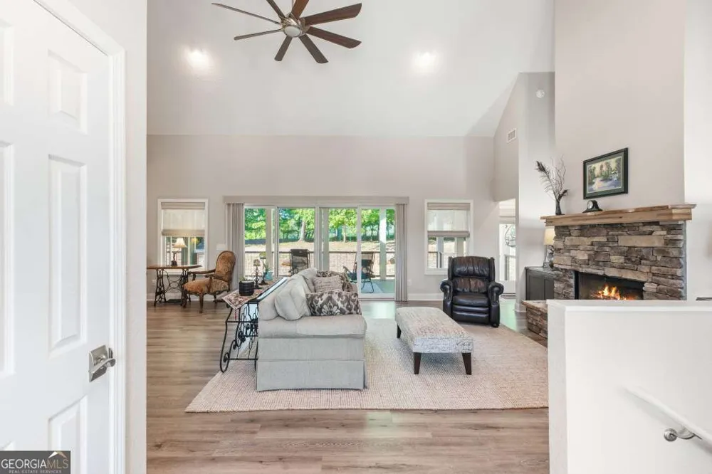 128 Gray Eagle LN Blairsville, GA 30512
