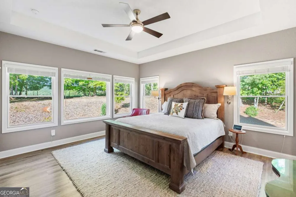 128 Gray Eagle LN Blairsville, GA 30512