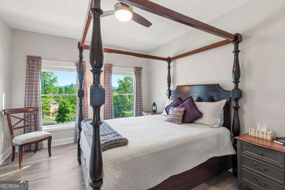 128 Gray Eagle LN Blairsville, GA 30512