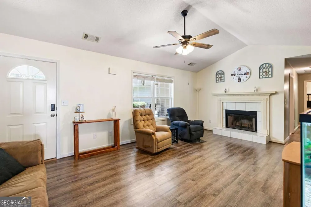 39 Gunnell RD Dallas, GA 30157