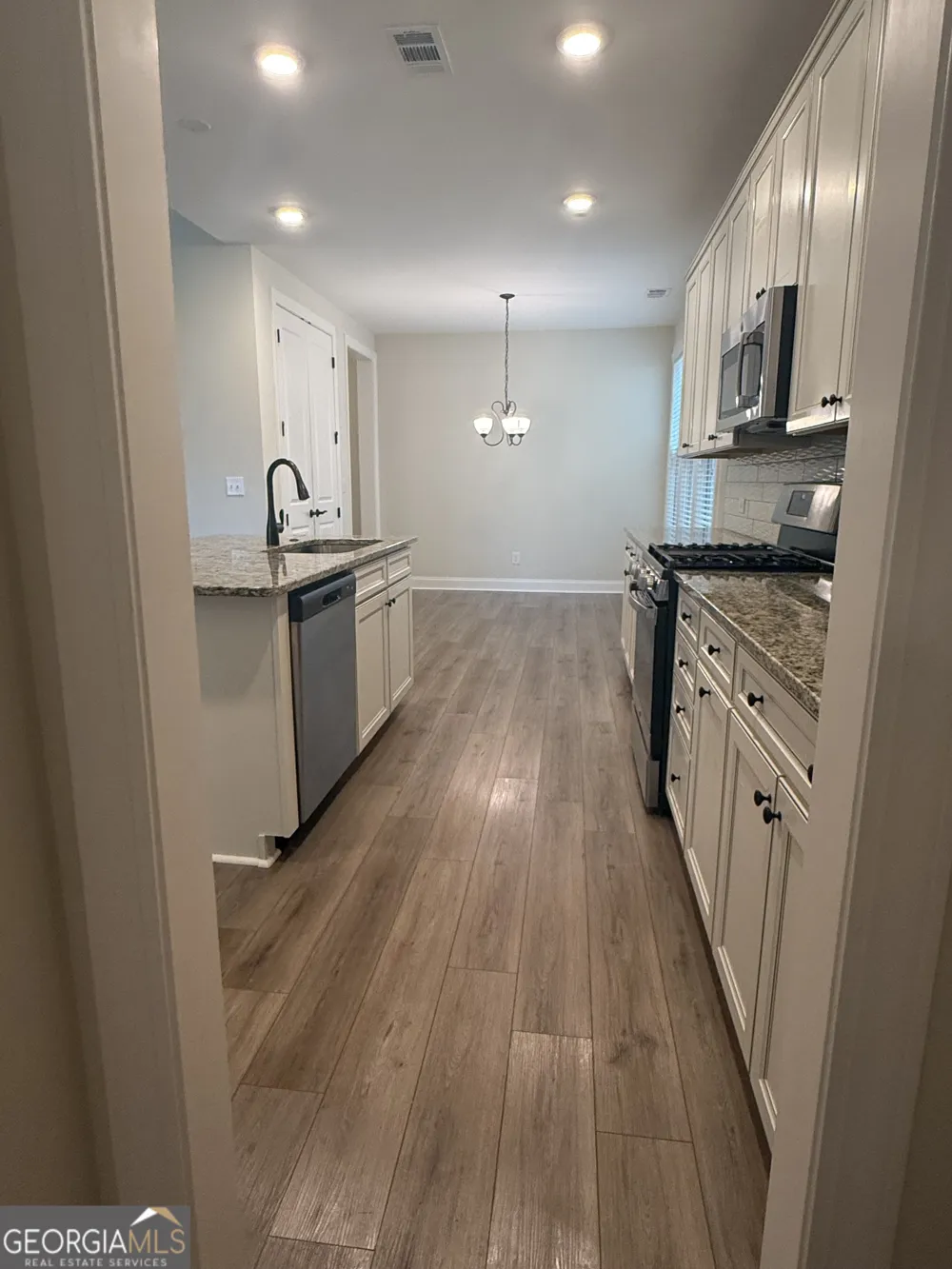 469 Silverbell CT Peachtree City, GA 30269